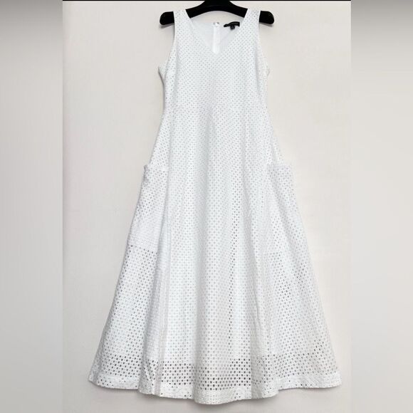 Banana Republic Lace Fit + Flare Midi Dress. - Picture 1 of 14